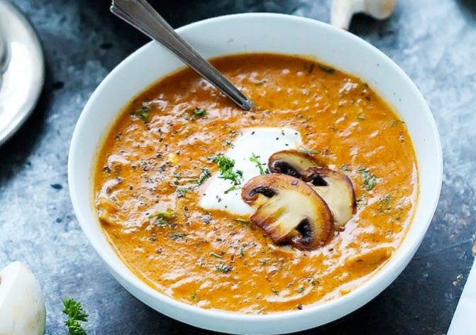 Ungarnsk svampesuppe med dild