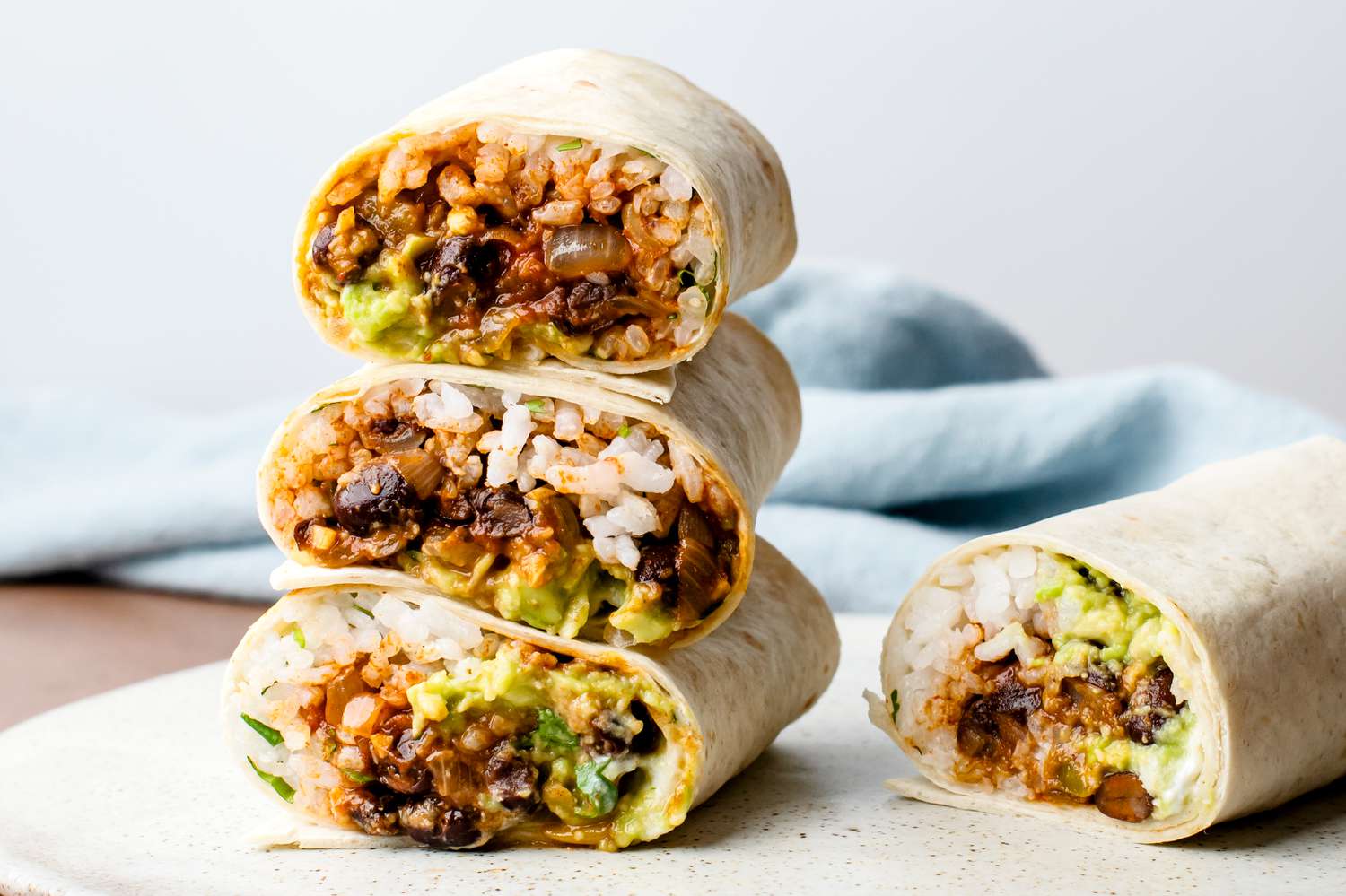 Burritos med mince, ris og pico de gallo